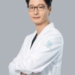 Doctors at Nana Plastic Surgery Hospital
