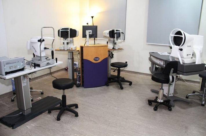 Vista Eye Specialist - PJ, the Curve